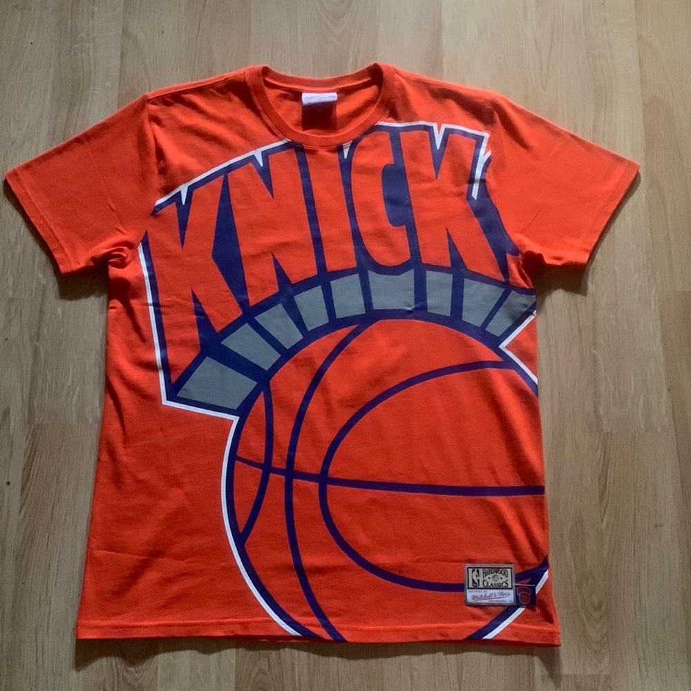 Mens Mitchell & Ness NBA Big Face Short Sleeve Tee New York Knicks!